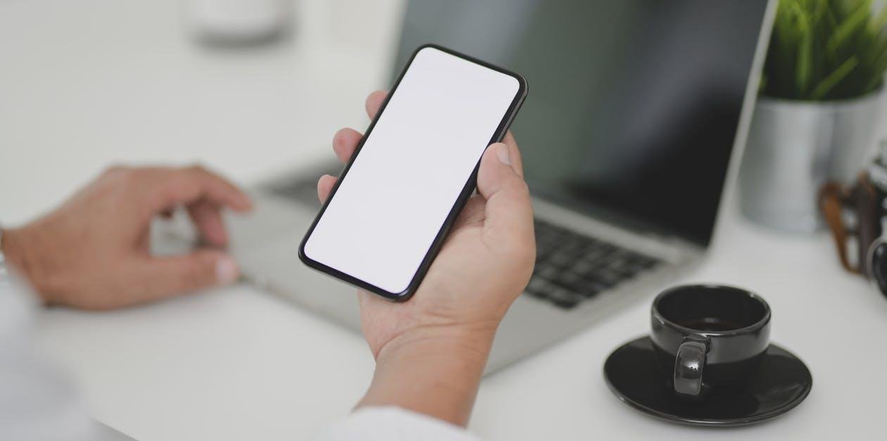 Knygų skaityklė – nereikalingas daiktas ar puiki investicija?